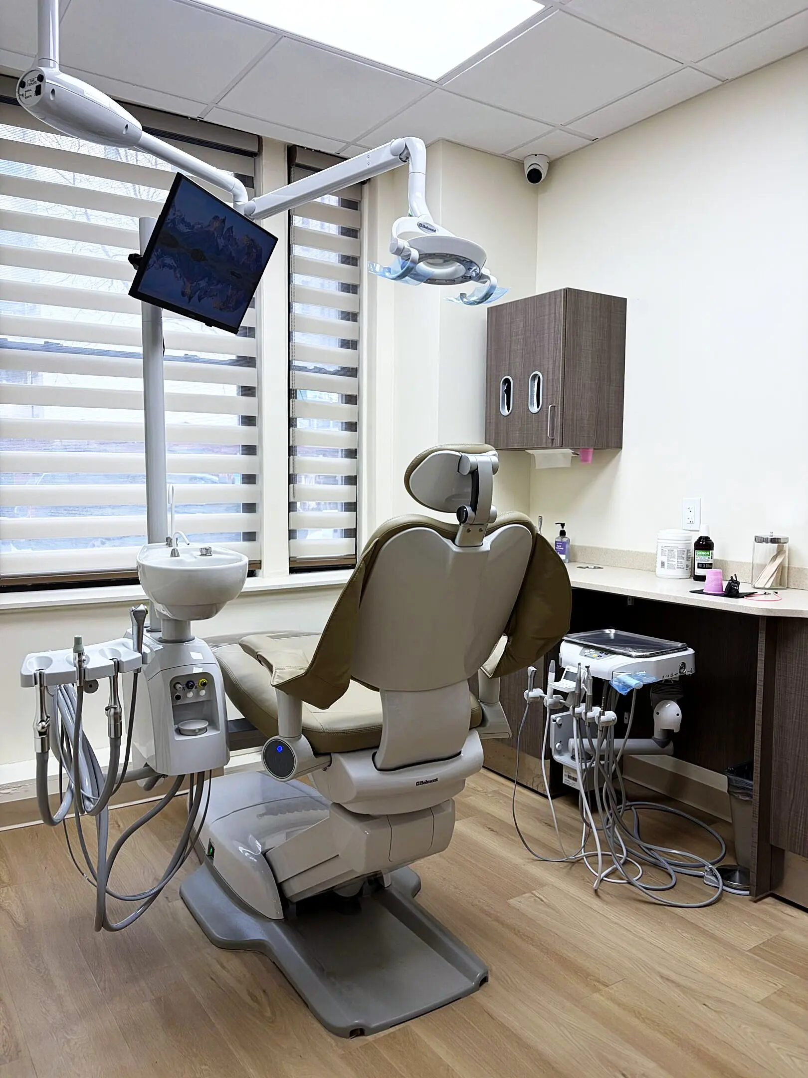 NYC Dental Studio office in Midtown Manhattan – treatment room
